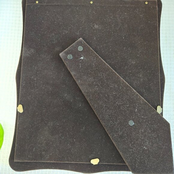 3/$45💕 Vintage Brass Picture Frame – Wall Hanging or Stand-Up – A4 Size - Picture 4 of 4